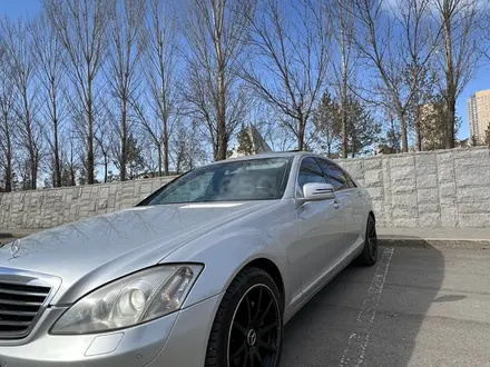 Mercedes-Benz S 350 2006 года за 9 200 000 тг. в Астана – фото 4