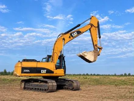 Caterpillar  325 2007 года за 20 000 000 тг. в Астана