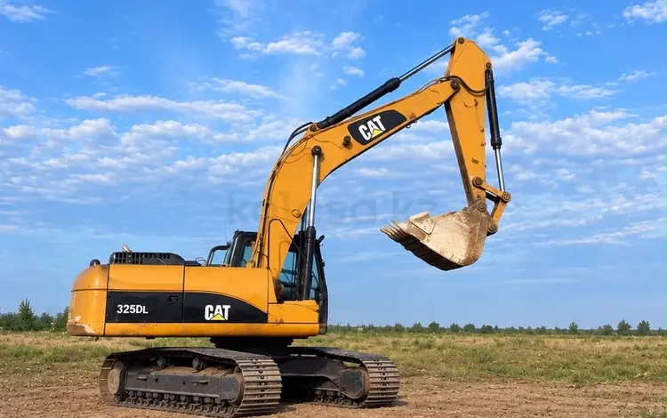 Caterpillar  325 2007 года за 20 000 000 тг. в Астана