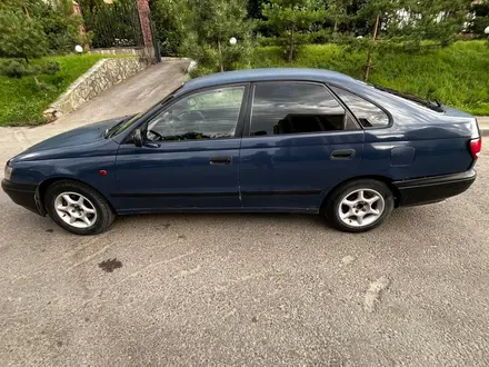 Toyota Carina E 1995 года за 1 500 000 тг. в Алматы – фото 6