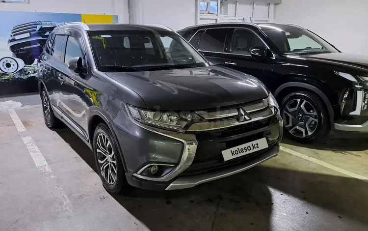 Mitsubishi Outlander 2015 года за 9 500 000 тг. в Астана