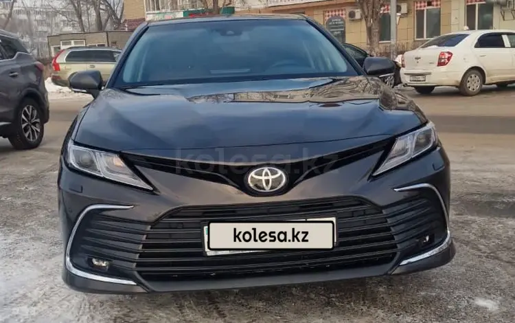 Toyota Camry 2023 года за 16 200 000 тг. в Петропавловск