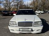 Mercedes-Benz C 240 2000 года за 5 000 000 тг. в Алматы – фото 3