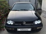 Volkswagen Golf 1994 года за 1 000 000 тг. в Алматы – фото 2