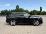 Toyota Highlander 2025 года за 35 000 000 тг. в Уральск – фото 3