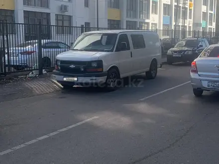 Chevrolet Express 2003 года за 5 000 000 тг. в Алматы