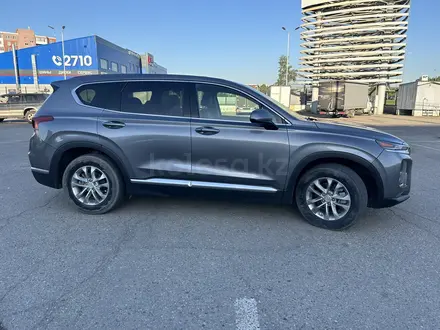 Hyundai Santa Fe 2018 года за 13 999 000 тг. в Усть-Каменогорск – фото 21