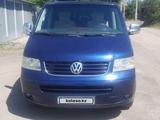 Volkswagen Multivan 2003 года за 7 500 000 тг. в Караганда