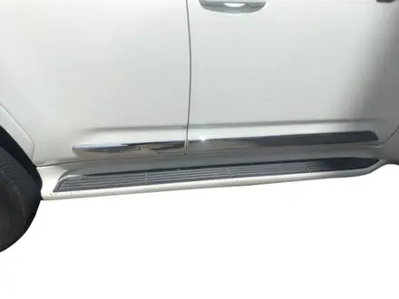 Молдинги дверей (хром) на Toyota Land Cruiser 300 за 69 900 тг. в Уральск – фото 4
