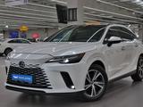 Lexus RX 500h Executive 2023 года за 29 990 000 тг. в Алматы