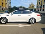 Kia K5 2017 года за 9 800 000 тг. в Алматы – фото 2