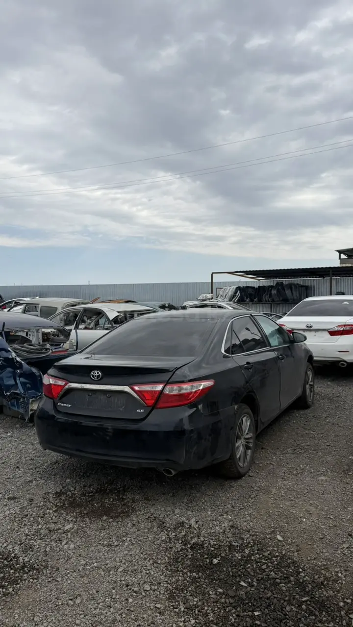 Toyota Camry, 2015