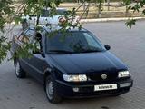 Volkswagen Passat 1995 годаүшін1 300 000 тг. в Атырау – фото 2