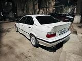 BMW 318 1992 года за 850 000 тг. в Караганда – фото 2