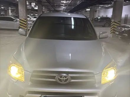 Toyota RAV4 2006 года за 6 500 000 тг. в Астана – фото 2