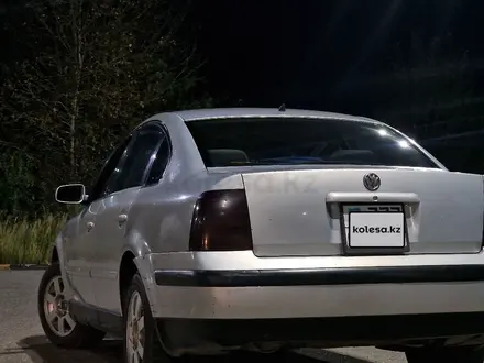 Volkswagen Passat 1998 года за 1 700 000 тг. в Астана – фото 2