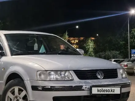 Volkswagen Passat 1998 года за 2 000 000 тг. в Астана – фото 3