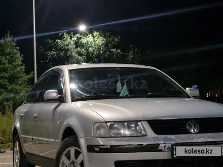 Volkswagen Passat 1998 года за 1 700 000 тг. в Астана – фото 5