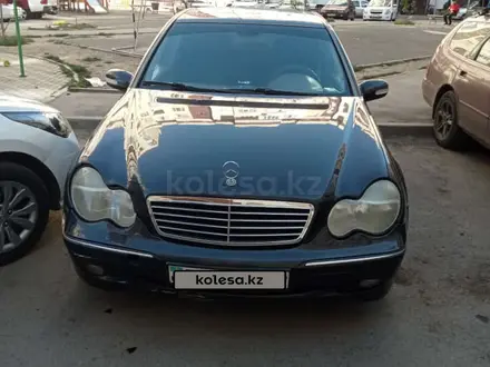 Mercedes-Benz C 320 2001 года за 2 800 000 тг. в Алматы