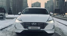 Hyundai Sonata 2021 годаfor12 200 000 тг. в Астана – фото 2