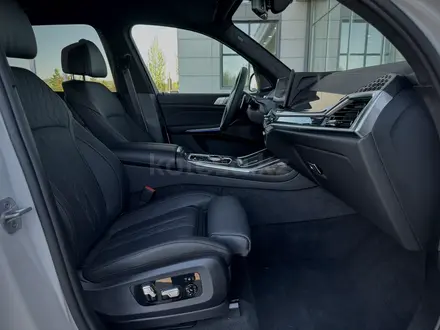 BMW X7 XDrive 40i 2026 года за 99 659 000 тг. в Усть-Каменогорск – фото 15