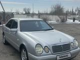 Mercedes-Benz E 320 1997 года за 2 250 000 тг. в Тараз – фото 4