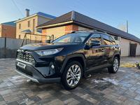 Toyota RAV4 2020 года за 12 500 000 тг. в Актобе