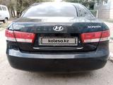 Hyundai Sonata 2005 годаfor3 500 000 тг. в Жезказган – фото 2