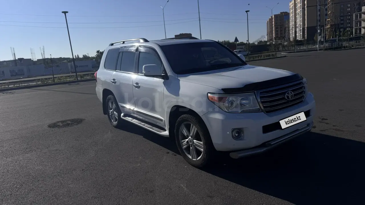 Toyota Land Cruiser, 2013