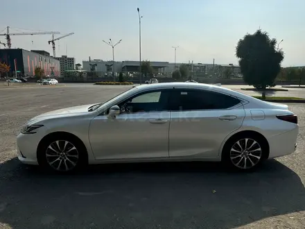 Lexus ES 250 2021 года за 19 000 000 тг. в Алматы – фото 6