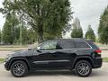 Jeep Grand Cherokee 2018 года за 13 500 000 тг. в Алматы – фото 3