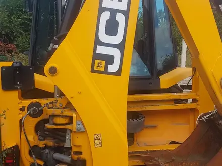 JCB  3CX 2021 года за 41 000 000 тг. в Алматы