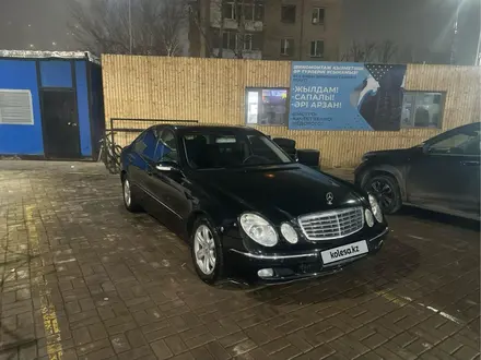 Mercedes-Benz E 320 2004 года за 5 000 000 тг. в Астана – фото 6