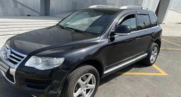 Volkswagen Touareg 2007 годаүшін4 900 000 тг. в Алматы