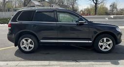 Volkswagen Touareg 2007 годаүшін4 900 000 тг. в Алматы – фото 4