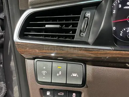 Kia K7 2018 года за 12 000 000 тг. в Алматы – фото 13