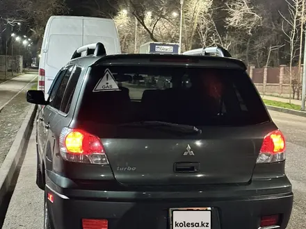 Mitsubishi Outlander 2004 года за 3 960 000 тг. в Алматы – фото 4
