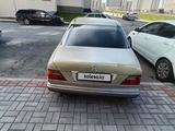 Mercedes-Benz E 200 1993 года за 1 000 000 тг. в Шымкент – фото 4