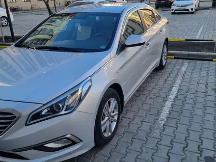 Hyundai Sonata 2016 года за 7 500 000 тг. в Атырау – фото 2