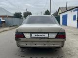 Mercedes-Benz E 260 1986 годаүшін700 000 тг. в Павлодар – фото 5