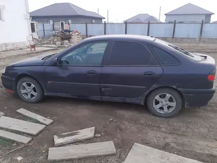 Renault Laguna 1994 года за 700 000 тг. в Атырау – фото 2