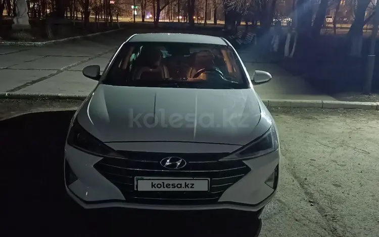 Hyundai Elantra 2019 года за 8 750 000 тг. в Усть-Каменогорск