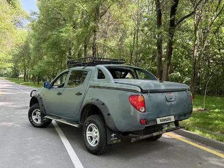 Mitsubishi L200 2008 года за 6 500 000 тг. в Алматы – фото 2