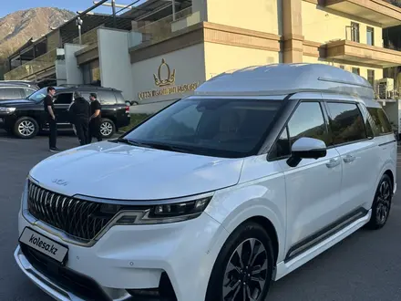 Kia Carnival 2022 года за 25 000 000 тг. в Алматы