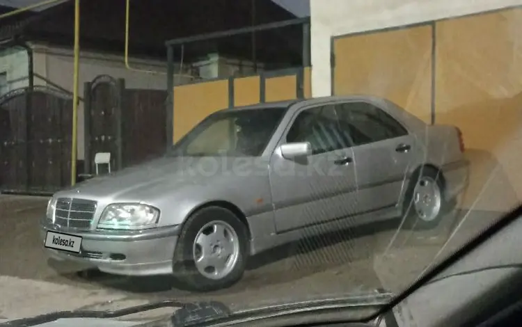 Mercedes-Benz C 180 1995 года за 2 200 000 тг. в Атырау