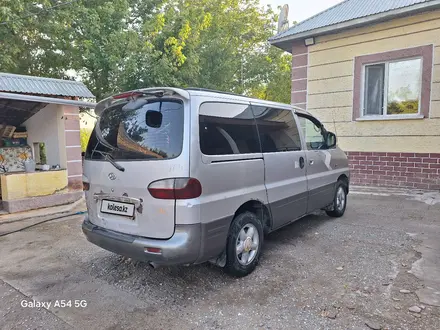 Hyundai Starex 2002 года за 2 200 000 тг. в Шымкент – фото 2