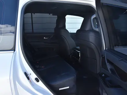 Lexus LX 600 Luxury 7S 2024 года за 73 500 000 тг. в Астана – фото 14