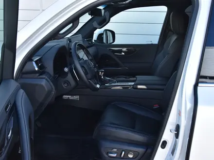 Lexus LX 600 Luxury 7S 2024 года за 73 500 000 тг. в Астана – фото 10