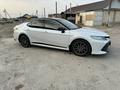 Toyota Camry 2021 года за 15 500 000 тг. в Кызылорда – фото 12