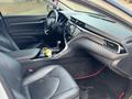 Toyota Camry 2021 года за 15 500 000 тг. в Кызылорда – фото 18